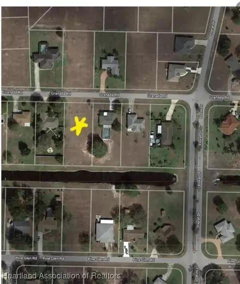 8024 Granada Rd, Sebring, FL 33876 photo 2