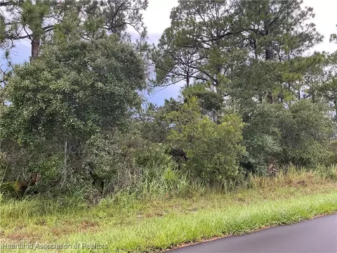 5048 San Ignacio Dr, Sebring, FL 33872 photo 3