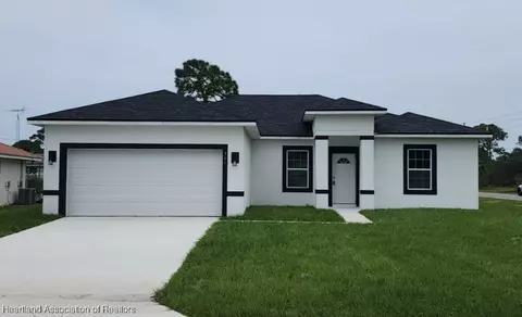 301 Cardinal Ave, Sebring, FL 33870
