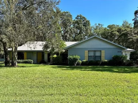 1918 N Iroquois Rd, Avon Park, FL 33825