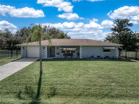 132 Winston Rd, Sebring, FL 33876