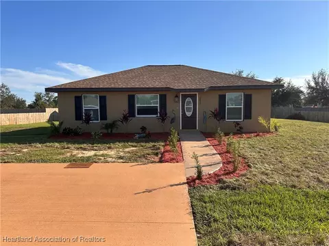 2633 W Newton Rd, Avon Park, FL 33825