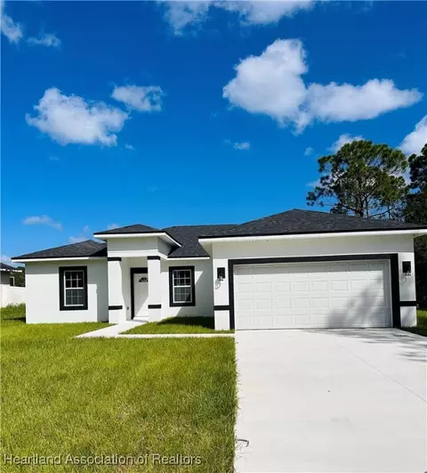5420 Lake Haven Blvd, Sebring, FL 33875