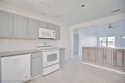 5503 Granada Blvd, Sebring, FL 33872 photo 12