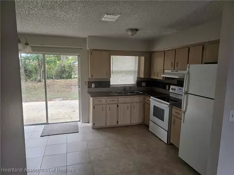 4251 Whiting Dr, Sebring, FL 33870 photo 12