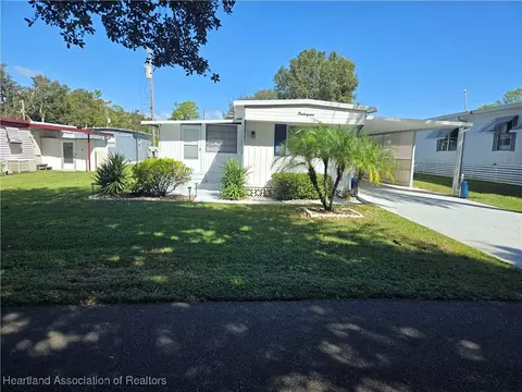 21 Ranch Rd, Lake Placid, FL 33852