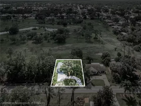 View/Area - 3309 Golfview Rd, Sebring, FL 33875 photo 10 of 12