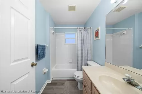 Bath - 3309 Golfview Rd, Sebring, FL 33875 photo 3 of 3