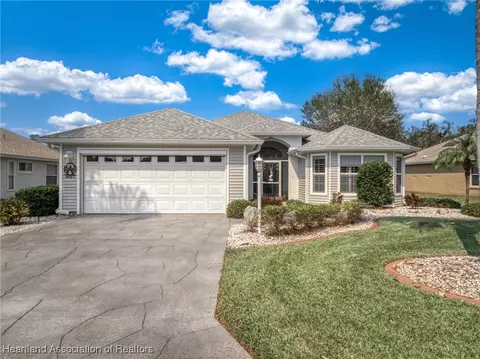 4027 Carter Creek Dr, Avon Park, FL 33825