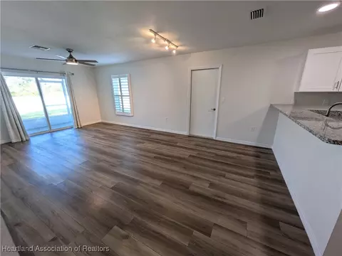 5511 Castania Dr, Sebring, FL 33872 photo 5