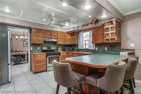 Kitchen - 2533 Gem Stone Ave, Lorida, FL 33857 photo 3 of 4