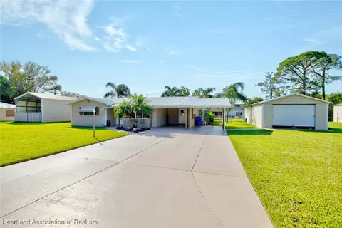 312 Eagle Ave, Sebring, FL 33870