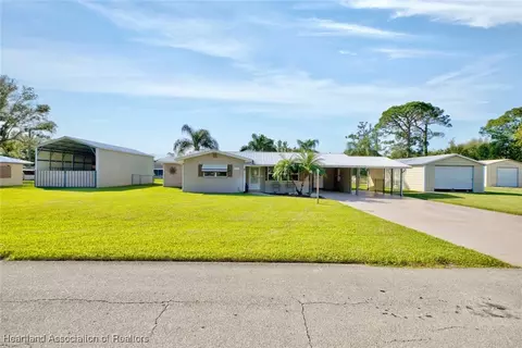 312 Eagle Ave, Sebring, FL 33870 photo 5