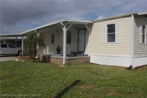 2521 SE 33 St, Okeechobee, FL 34974 photo 3