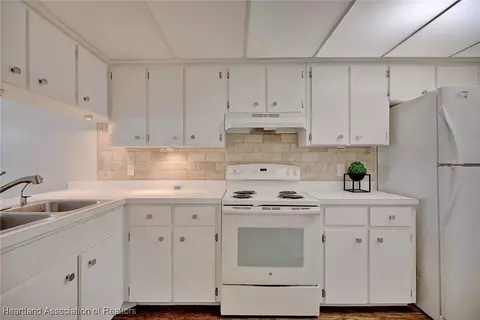 3903 Edgewater Dr, Sebring, FL 33872 photo 11