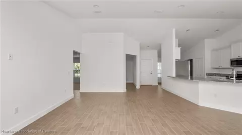 Living - 3026 Marlin Dr, Sebring, FL 33870 photo 7 of 11