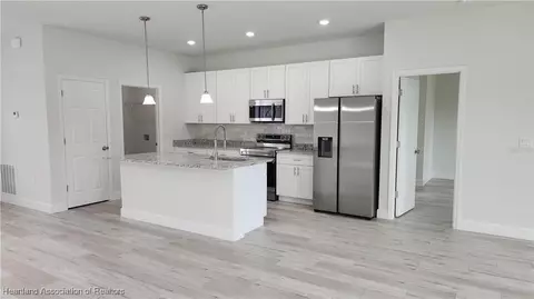4218 Navarre Ave, Sebring, FL 33872 photo 9
