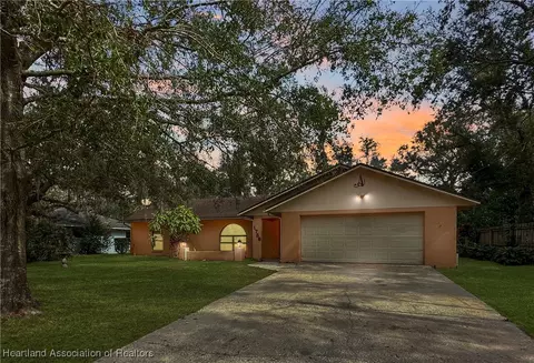 1738 N Torrington Rd, Avon Park, FL 33825