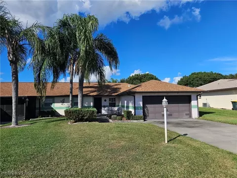 111 Oak Grove St, Lake Placid, FL 33852