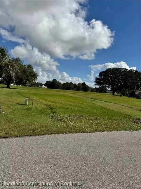 501 Maya Dr, Sebring, FL 33876 photo 3