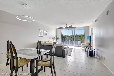 Dining - 3100 N Course Ln, Pompano Beach, FL 33069 photo 2 of 2