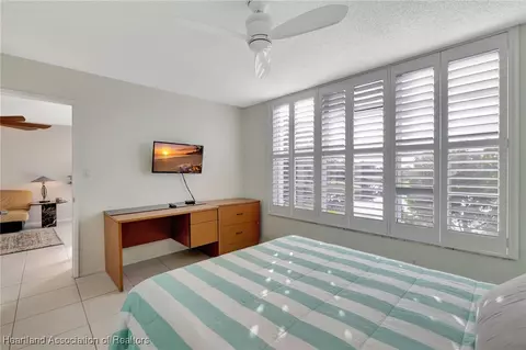 Bedroom - 3100 N Course Ln, Pompano Beach, FL 33069 photo 4 of 6