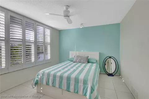 Bedroom - 3100 N Course Ln, Pompano Beach, FL 33069 photo 3 of 6