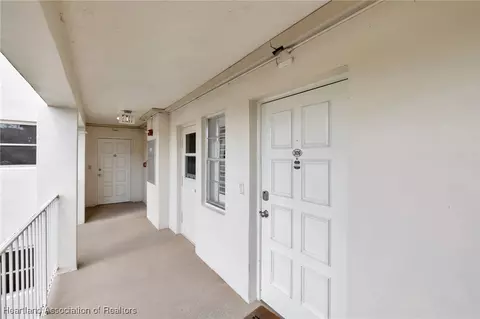 Entry Way - 3100 N Course Ln, Pompano Beach, FL 33069 photo 1 of 2