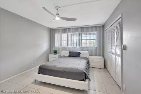 Bedroom - 3100 N Course Ln, Pompano Beach, FL 33069 photo 2 of 6