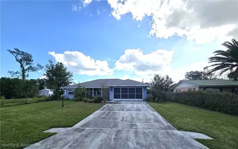 919 Dozier Ave, Sebring, FL 33875