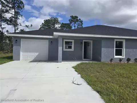 6953 Dickinson Dr, Sebring, FL 33872 photo 3