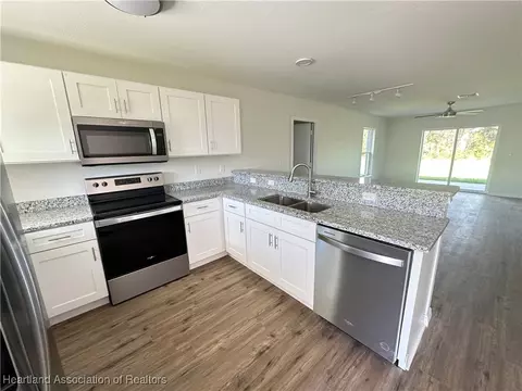 6953 Dickinson Dr, Sebring, FL 33872 photo 21