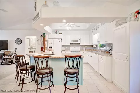 Kitchen - 4101 Leaf Rd, Sebring, FL 33875 photo 1 of 5