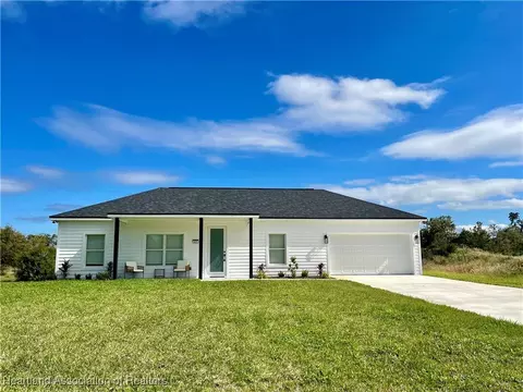 427 Hallmark Ave, Lake Placid, FL 33852