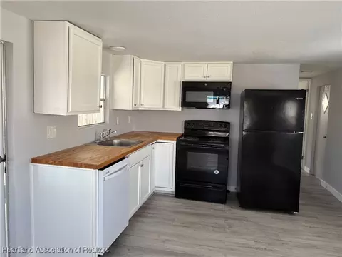 30425 Tiger Tail Rd, Sebring, FL 33870 photo 11