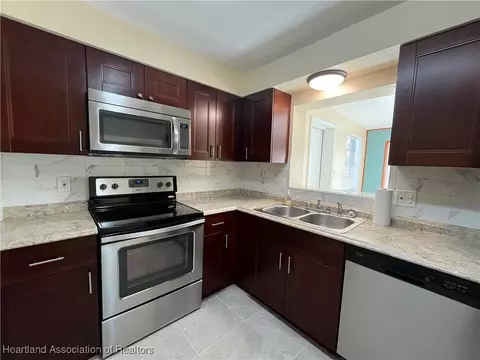1105 Sunset Dr, Sebring, FL 33870 photo 3