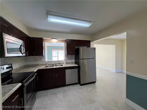 1105 Sunset Dr, Sebring, FL 33870 photo 5
