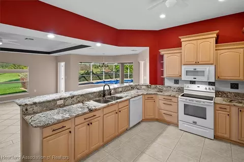 4412 Duffer Loop, Sebring, FL 33872 photo 12