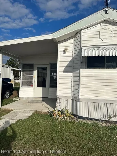 36 Connie Dr, Lake Placid, FL 33852