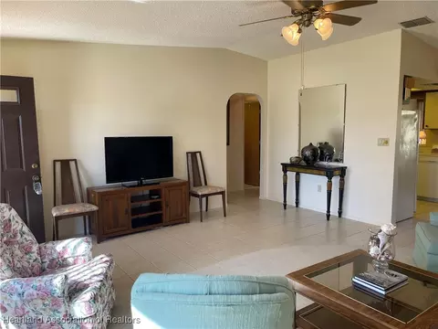 Living - 3829 Thunderbird Hill Cir, Sebring, FL 33872 photo 3 of 6