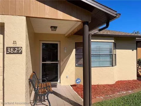Exterior - 3829 Thunderbird Hill Cir, Sebring, FL 33872 photo 2 of 3