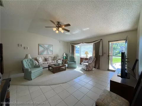 Living - 3829 Thunderbird Hill Cir, Sebring, FL 33872 photo 2 of 6
