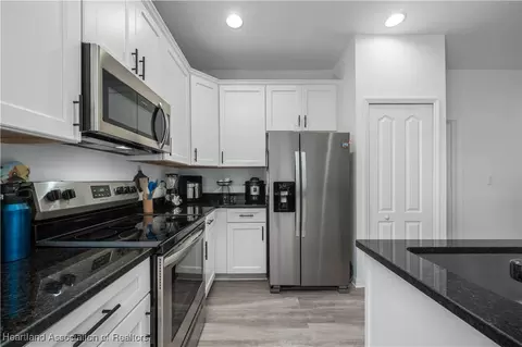 4548 San Lorenzo Dr, Sebring, FL 33872 photo 6