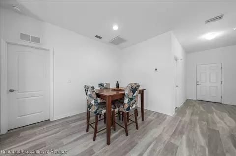 4548 San Lorenzo Dr, Sebring, FL 33872 photo 11