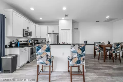 4548 San Lorenzo Dr, Sebring, FL 33872 photo 9