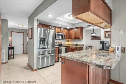 Kitchen - 100 Tortoise Rd, Sebring, FL 33876 photo 2 of 5