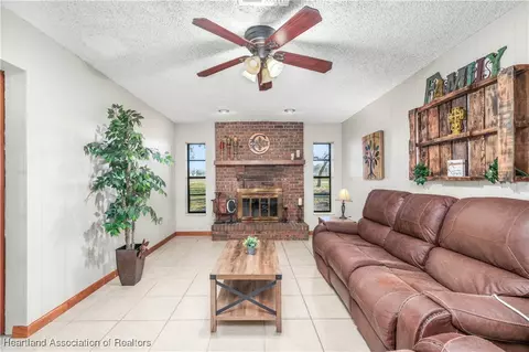 Living - 100 Tortoise Rd, Sebring, FL 33876 photo 1 of 3