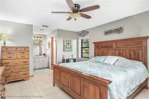 Bedroom - 100 Tortoise Rd, Sebring, FL 33876 photo 2 of 7
