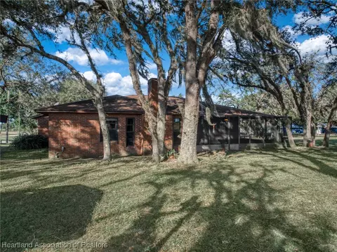 Exterior - 100 Tortoise Rd, Sebring, FL 33876 photo 10 of 12