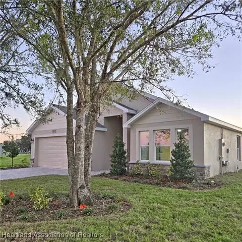 6837 Heavitree Dr, Sebring, FL 33876 photo 3